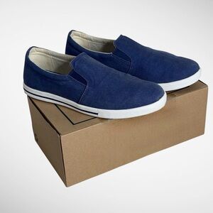 L.L. Bean Canvas Sneaker Slip-on Woman’s sz 11 Sun Washed Mariner Blue Like New